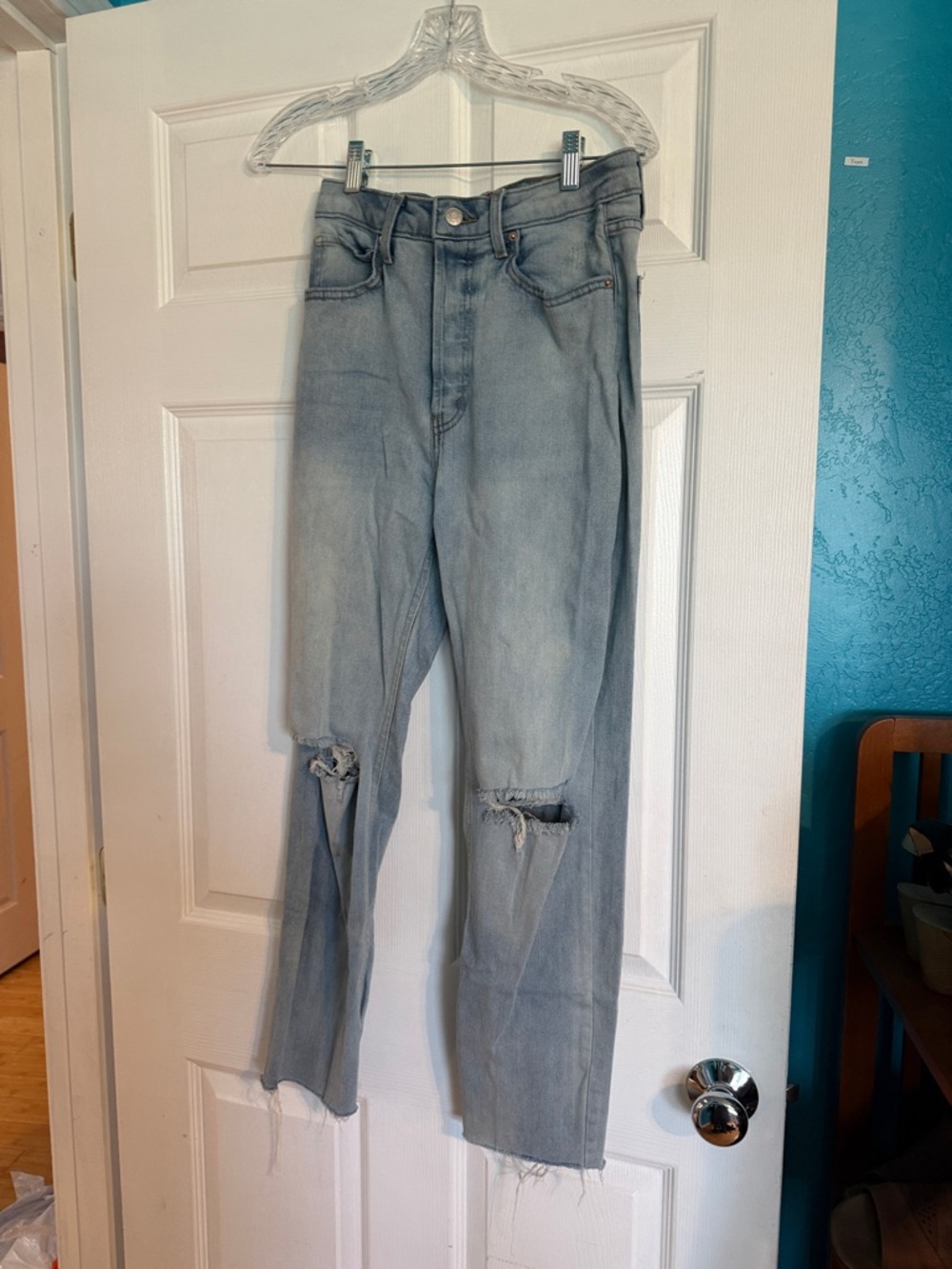 wild fable Light Wash Distressed Ankle Jeans